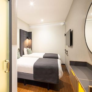 Twin Room No Window